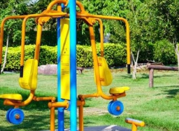 AREE VINCOLATE A SPAZI PUBBLICI ATTREZZATI PER IL GIOCO E LO SPORT: IL VINCOLO E’ ESPROPRIATIVO. COMMENTO A SENTENZA N. 2429 DEL 02.09.2026 DEL TAR CATANIA SEZ. V.